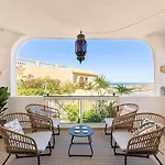 Enchanting House South Tenerife, Sea View Apartment *