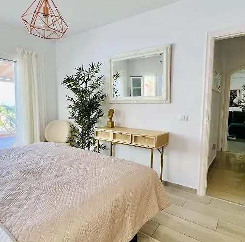 Апартаменты Enchanting House South Tenerife, Sea View Адехе