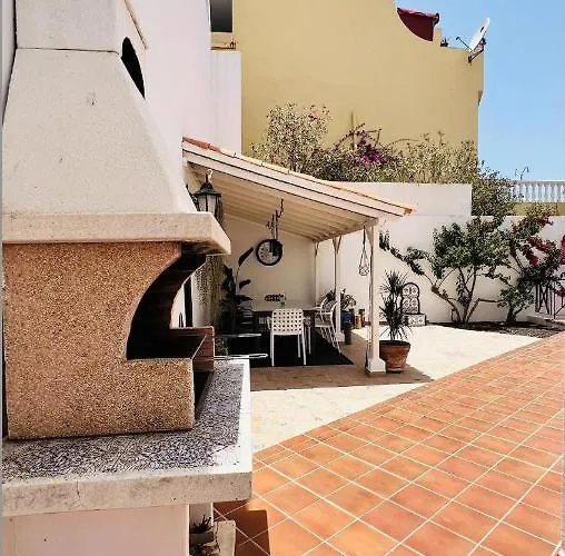 Апартаменты Enchanting House South Tenerife, Sea View *