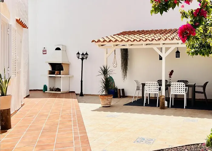 Апартаменты Enchanting House South Tenerife, Sea View