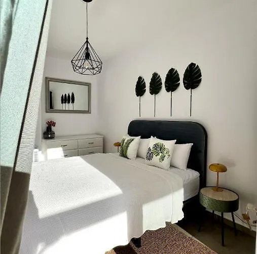 Апартаменты Enchanting House South Tenerife, Sea View