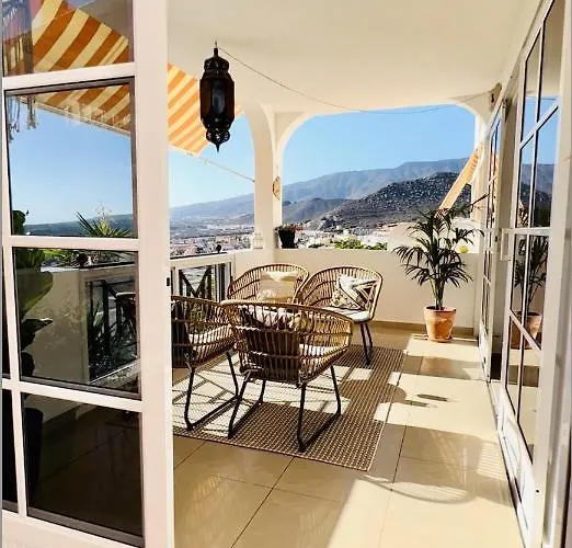 Апартаменты Enchanting House South Tenerife, Sea View *