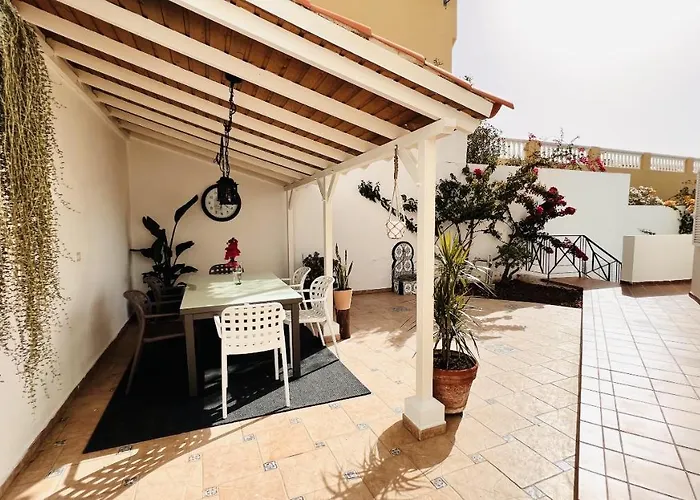 Апартаменты Enchanting House South Tenerife, Sea View