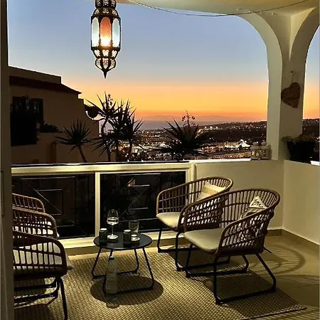Апартаменты Enchanting House South Tenerife, Sea View