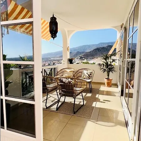 Апартаменты Enchanting House South Tenerife, Sea View *