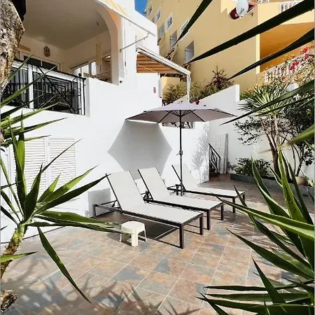 Enchanting House South Tenerife, Sea View 아데제