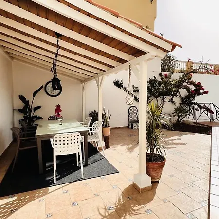 Апартаменты Enchanting House South Tenerife, Sea View